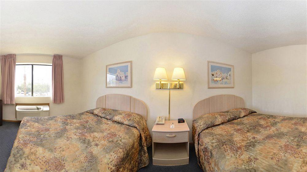 Super 8 By Wyndham Yuma Hotel Buitenkant foto