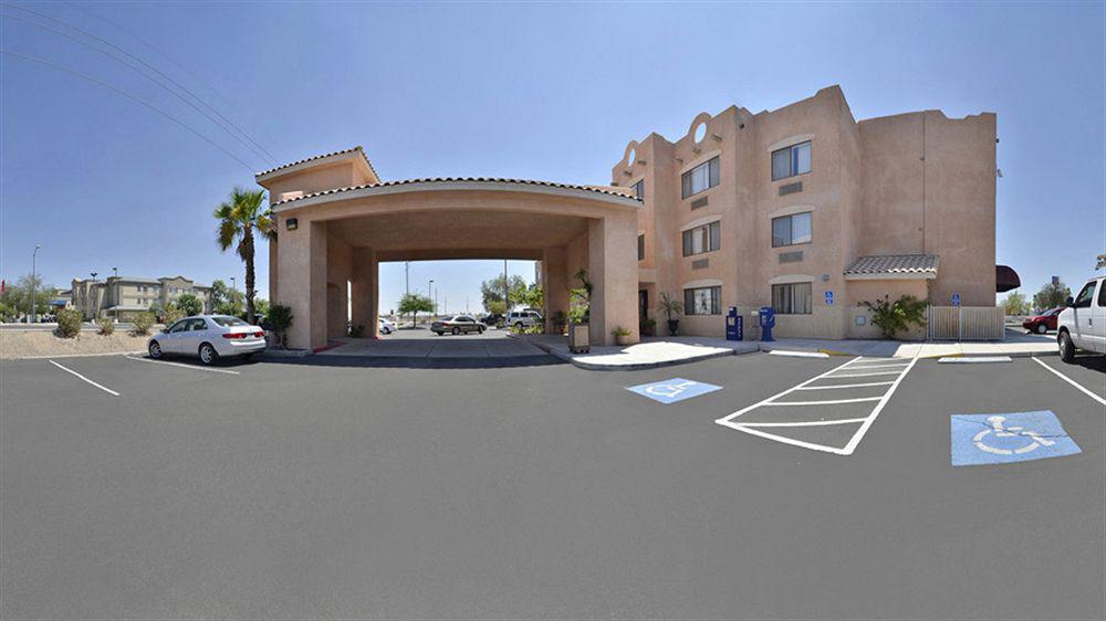 Super 8 By Wyndham Yuma Hotel Buitenkant foto
